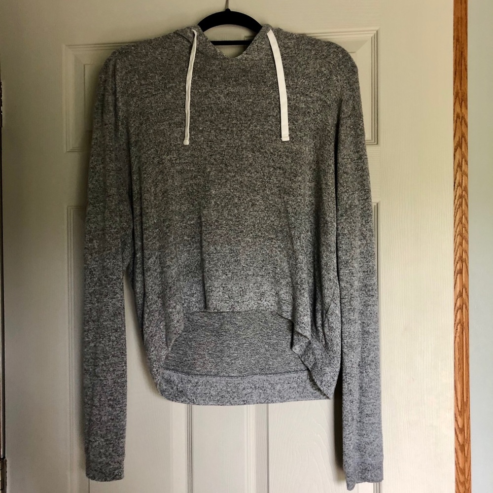 hollister cropped hoodie